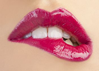 Kussmund mit pinkem Lippenstift